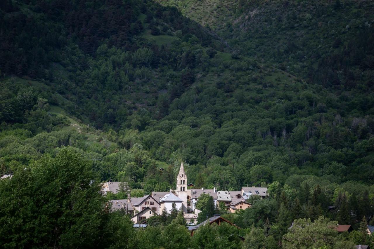 Le Refuge De Serre-Chevalier, Dans Un Esprit Chalet, Commune De Le Monêtier-les-Bains Eksteriør billede